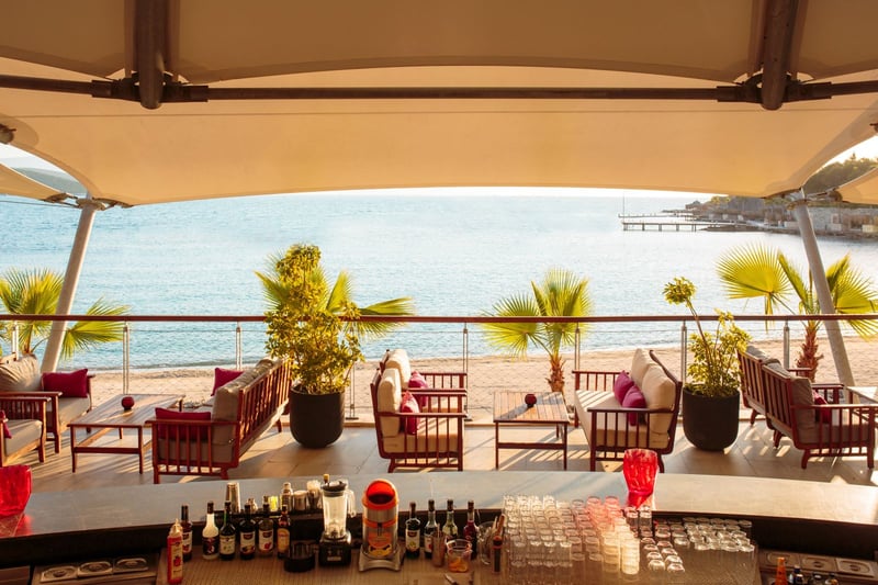 Beach Bar