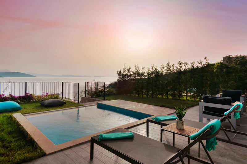 FAMILY VILLA WITH GARDEN JACUZZI ( 3 BEDROOM)