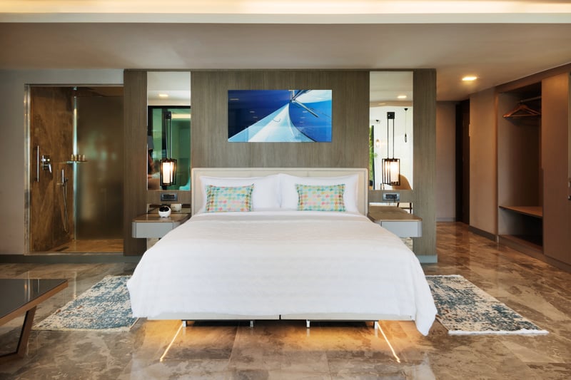 INDOOR GRAND POOL SUIT (130 M2)