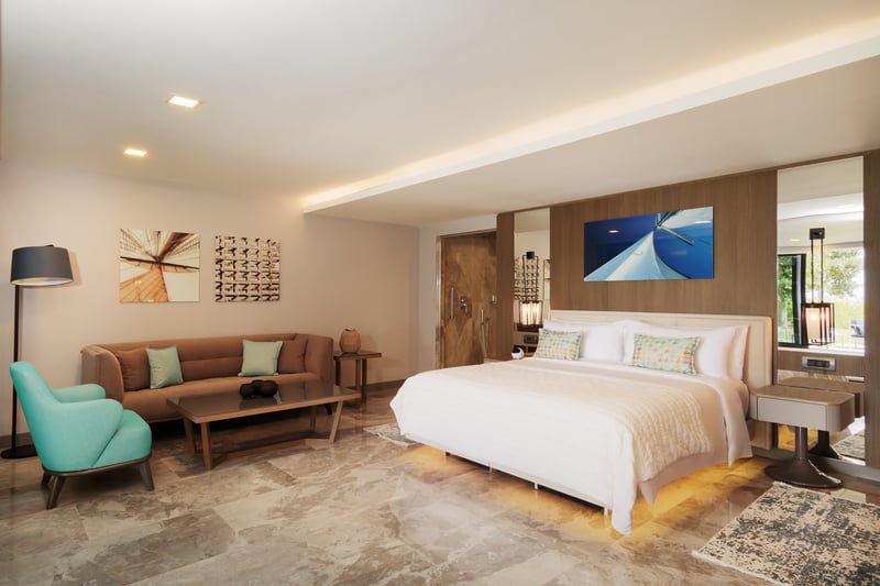 INDOOR GRAND POOL SUIT (130 M2)