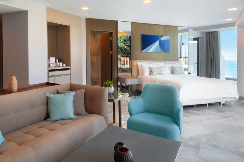INDOOR GRAND POOL SUİT – 2 YATAK ODALI (137 M2)