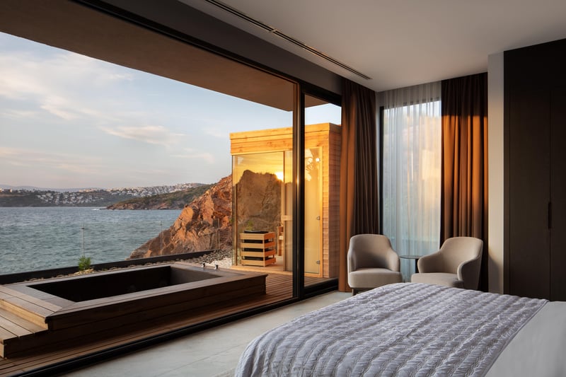SECLUDED BAY PRESIDENTIAL VILLA ( 4 BEDROOM)