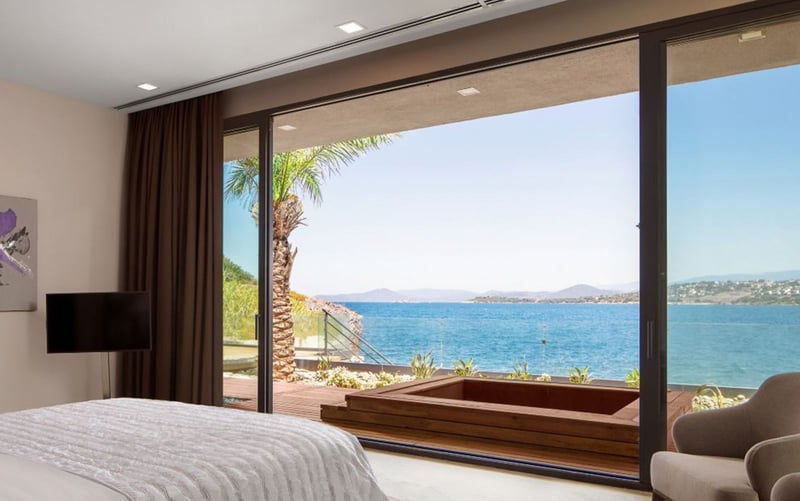 SECLUDED BAY PRESIDENTIAL VILLA ( 4 BEDROOM)