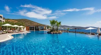 Explore the Best Sea Water Pool Bodrum Offers for a Luxurious Retreat