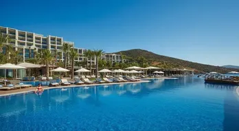 Luxury Beach Resort: Discover the Ultimate Getaway at Le Meridien Bodrum