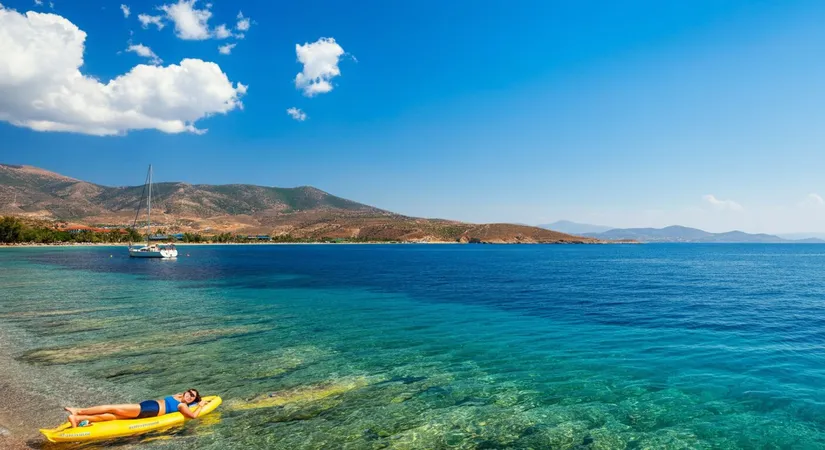 Private boat rental in Aegean Sea